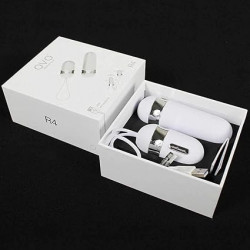 Vibrador Remoto Blanco R4 OVO | Control Inalámbrico, Estilo Elegante y Estimulación Precisa